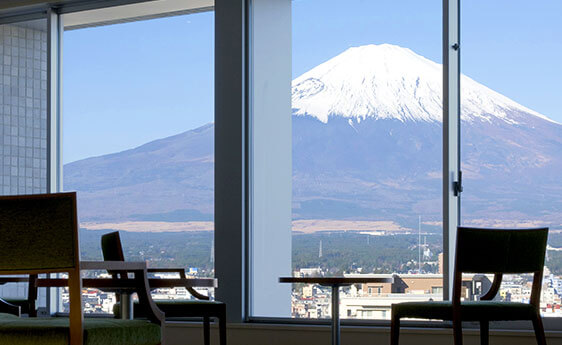 ホテルをベースに四季折々の観光地へ